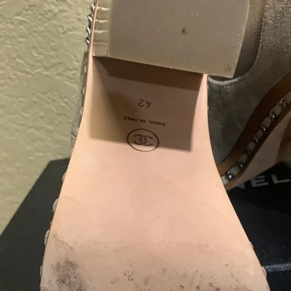 CHANEL Taupe Suede Chunky Heeled Boots - Picture 4 of 5